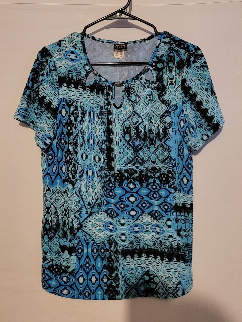 Salon Studio, Women’s Blue Patterned Short Sleeve Top, M